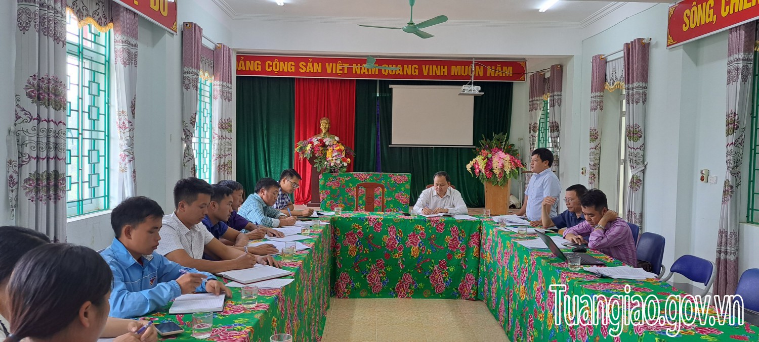 Ủy ban Mặt trận tổ quốc Việt Nam huyện giám sát tại xã Tênh Phông